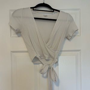 Women’s small white garage wrap top